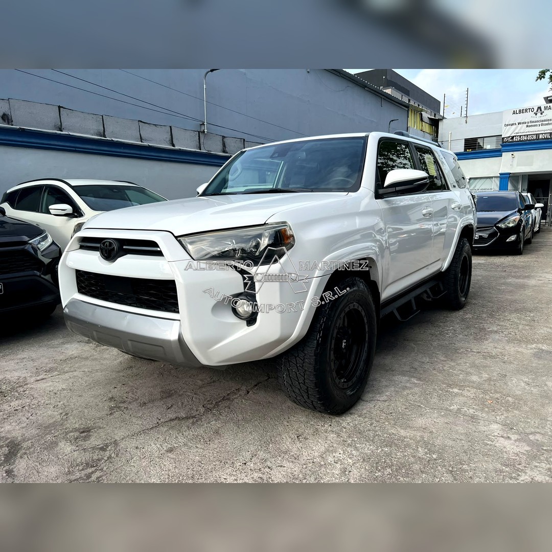 Toyota 4Runner SR5 Premium 2020 — imagen 1
